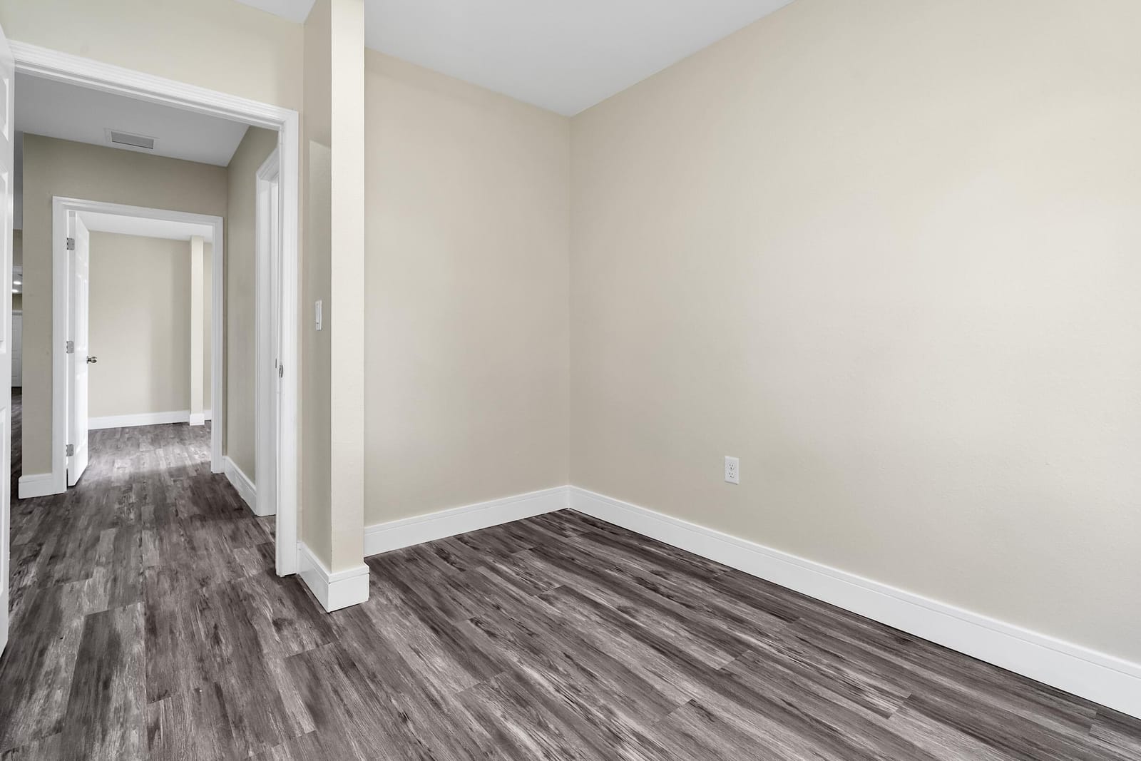 2451 NW 21st Street, Fort Lauderdale, FL 33311 photo 17