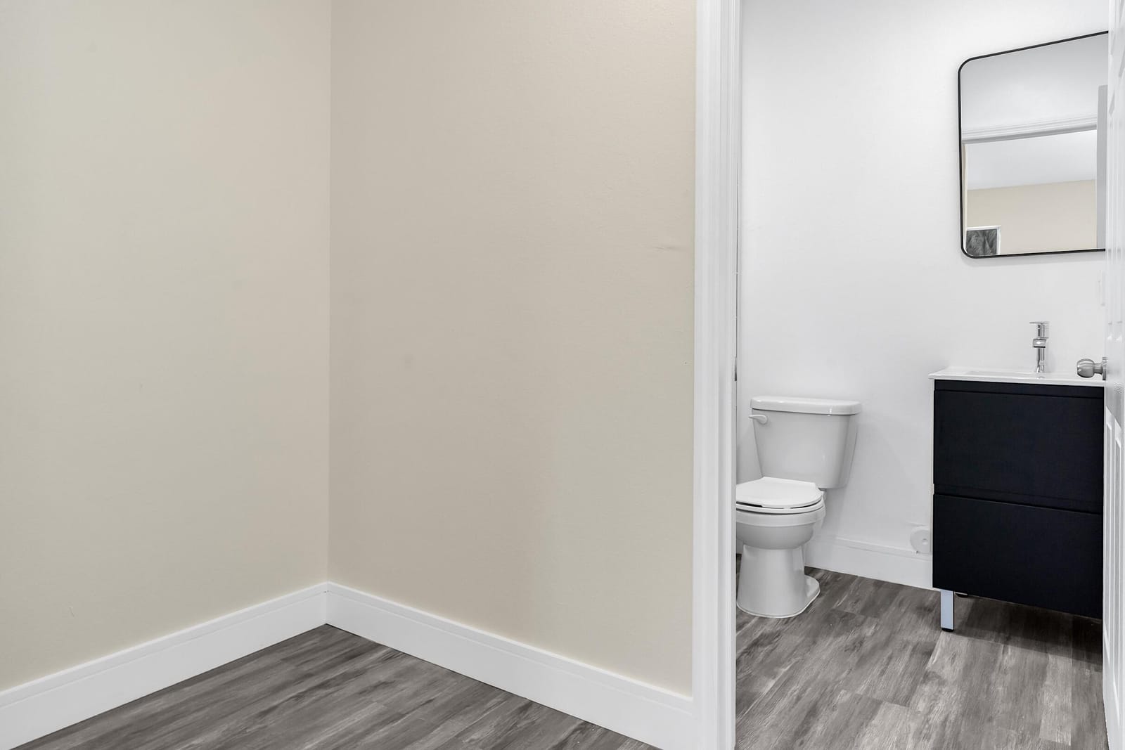 2451 NW 21st Street, Fort Lauderdale, FL 33311 photo 22