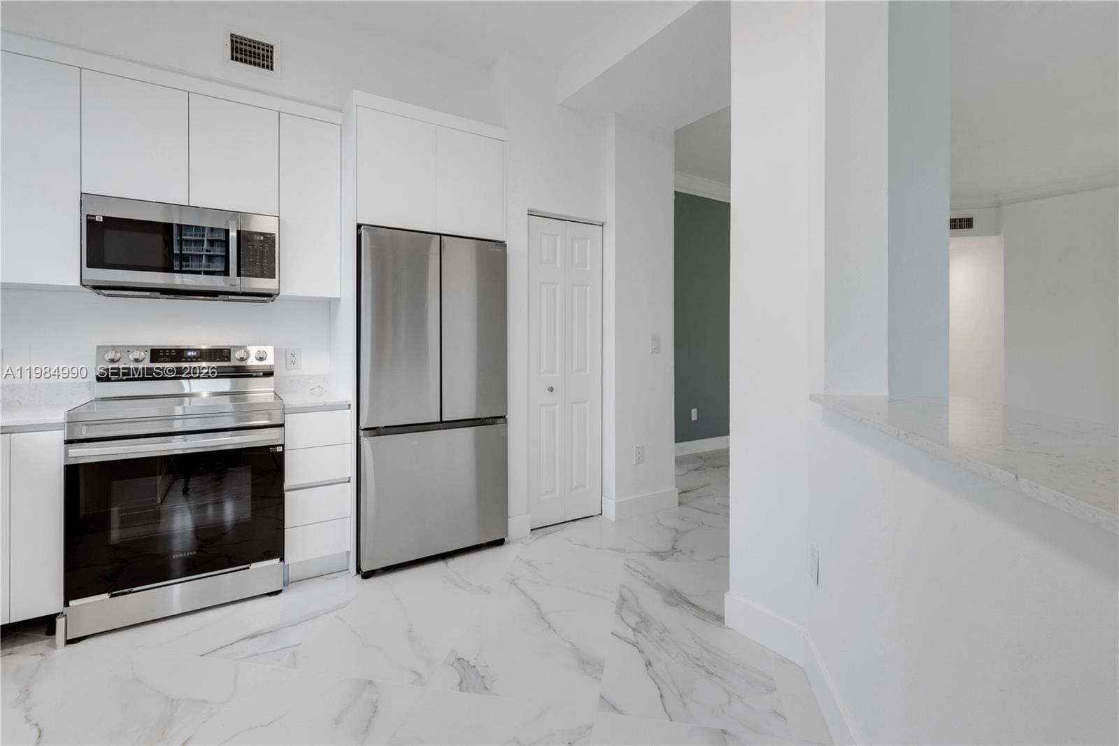 3001 NE 185th Street 317, Aventura, FL 33180 photo 4