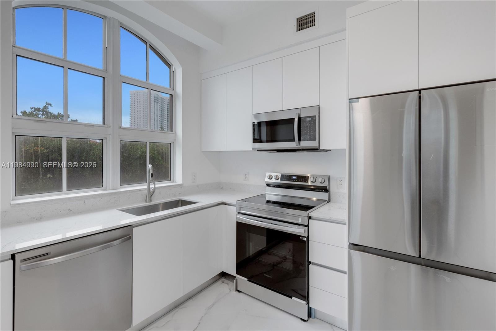 3001 NE 185th Street 317, Aventura, FL 33180 photo 6