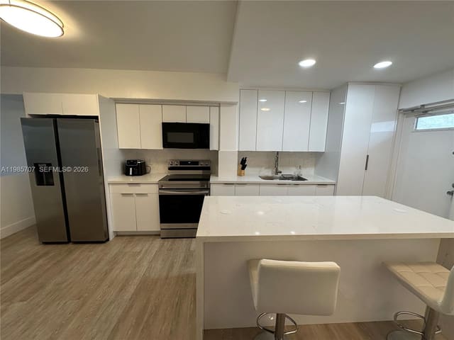 10900 SW 104th Street 322, Miami, FL 33176
