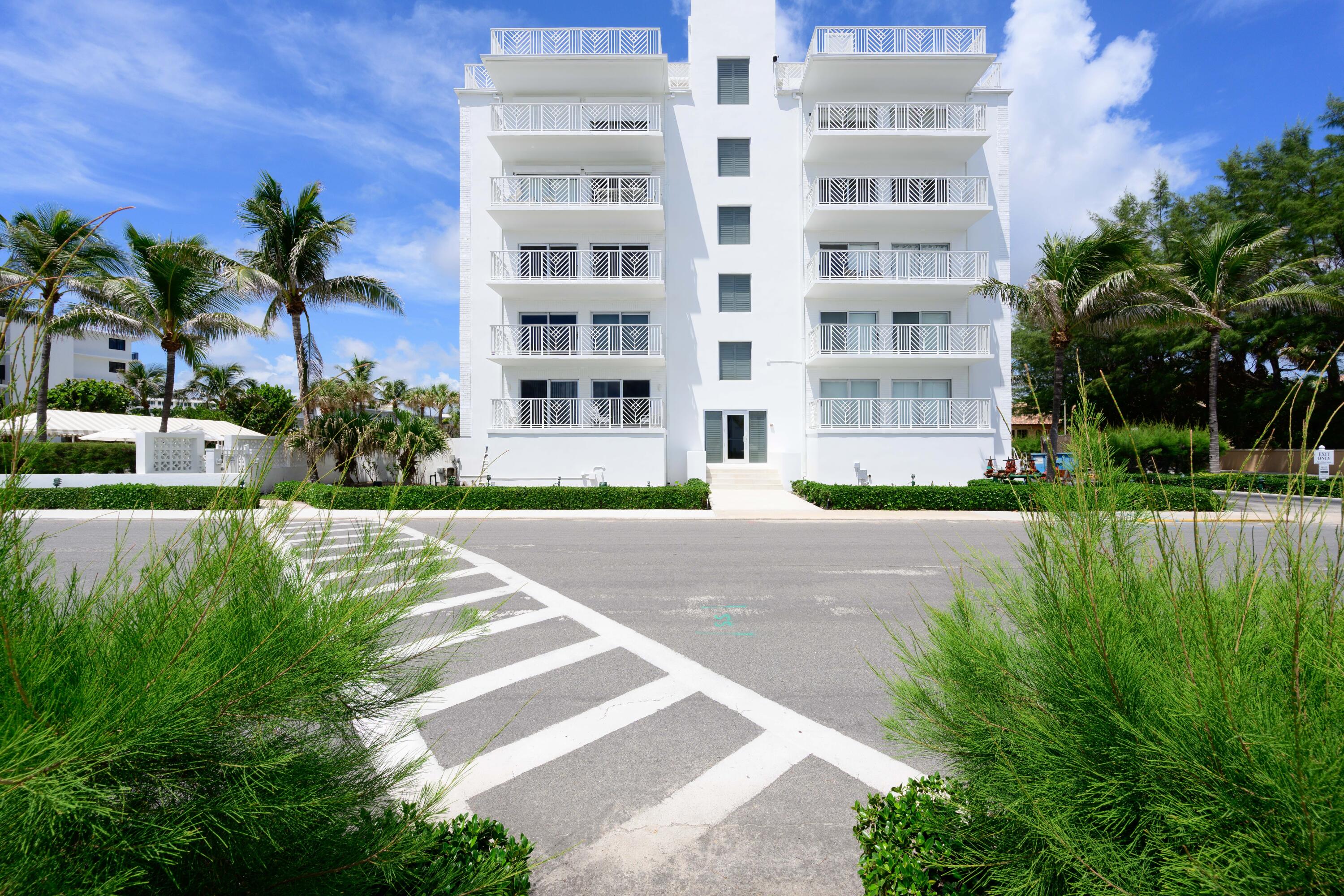 170 N Ocean Boulevard 303, Palm Beach, FL 33480, Palm Beach