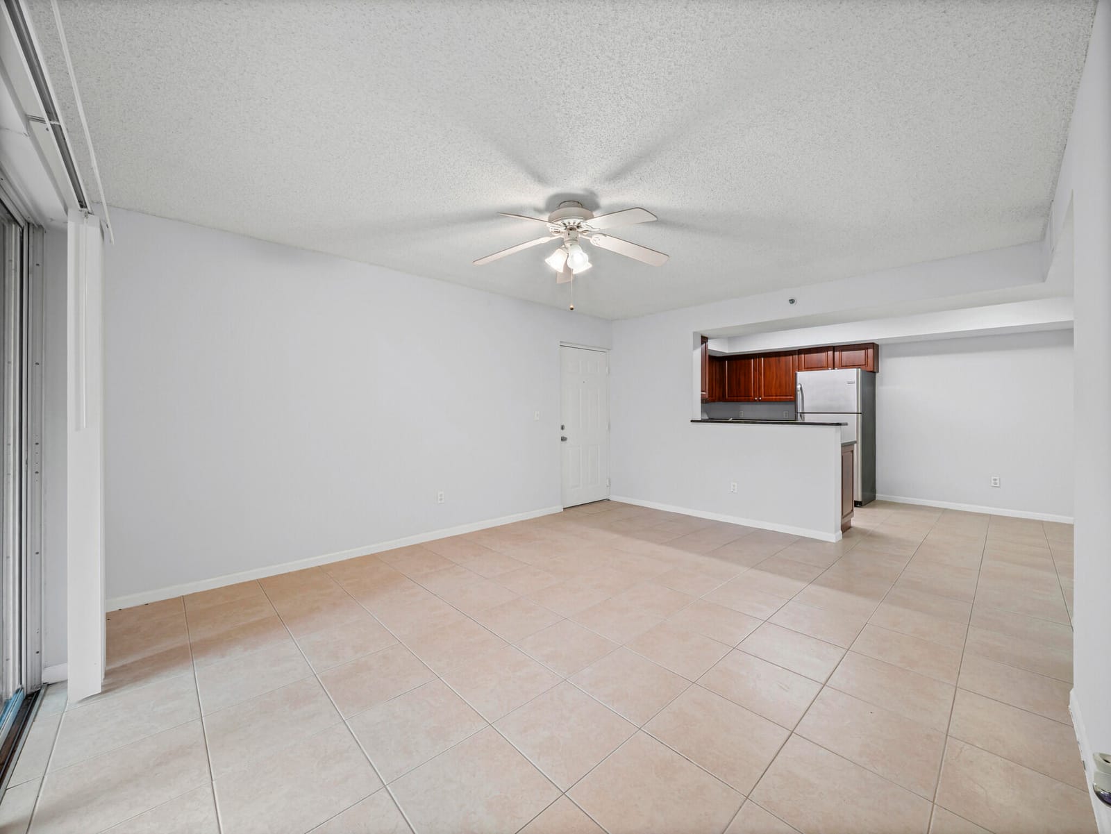 5560 NW 61st Street 707 — photo 3