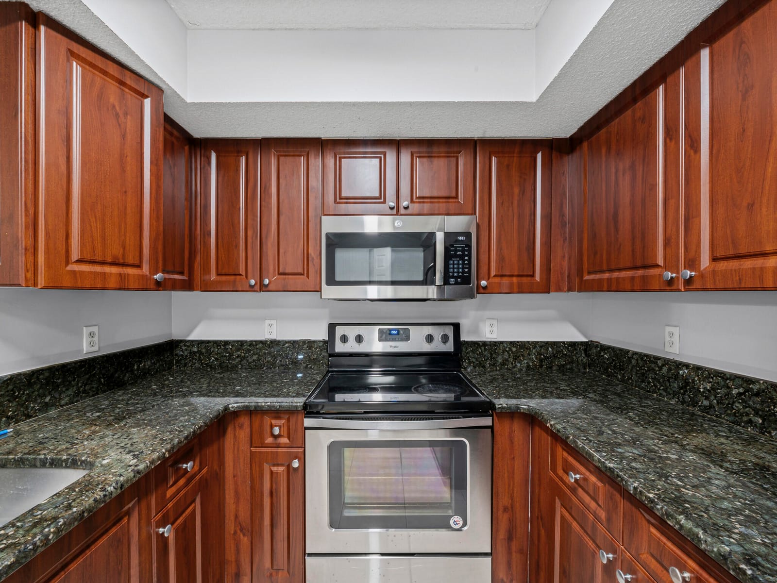 5560 NW 61st Street 707 — photo 8
