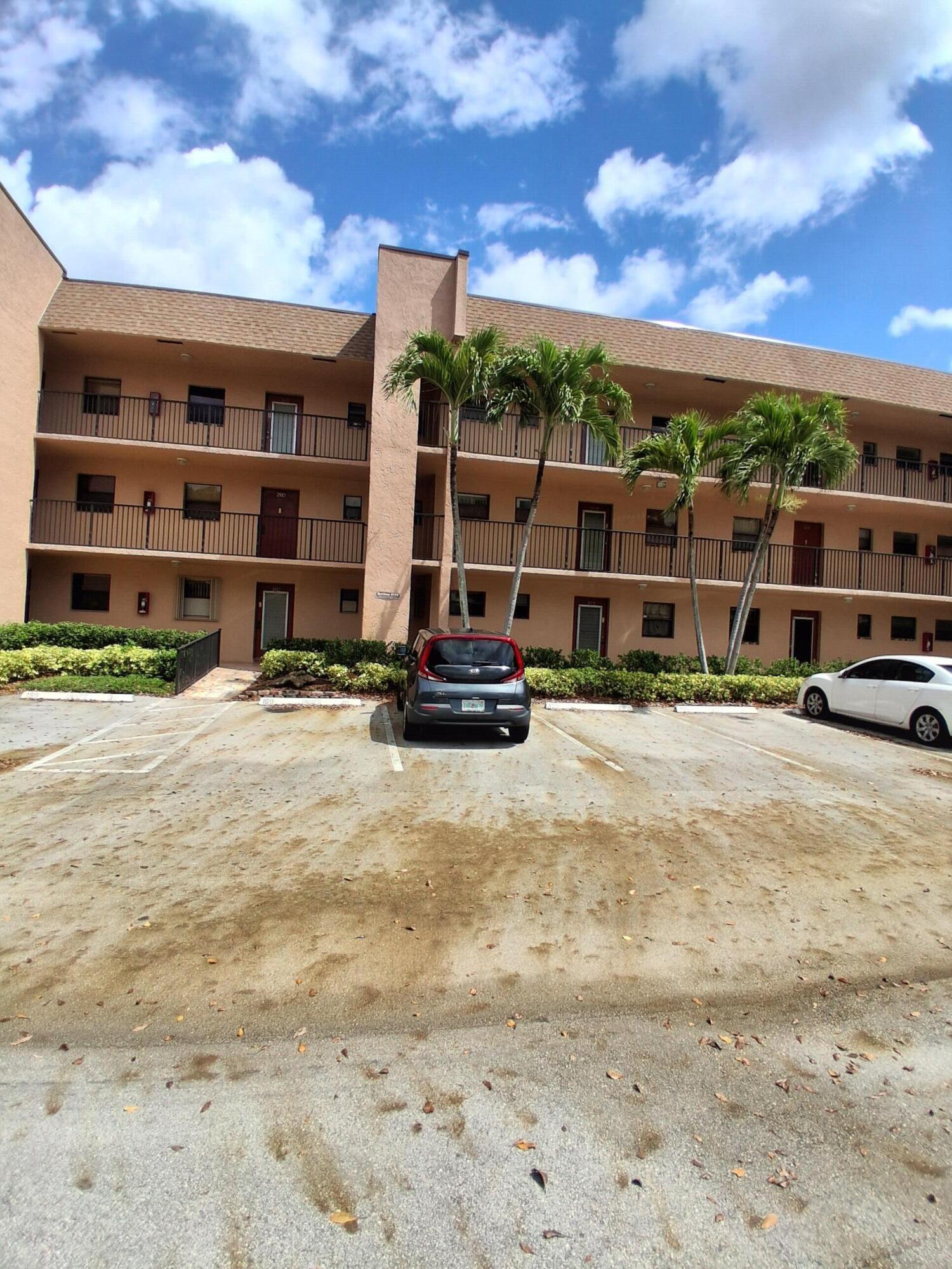 10303 Sunrise Lakes Boulevard 103, Sunrise, FL 33322, Sunrise