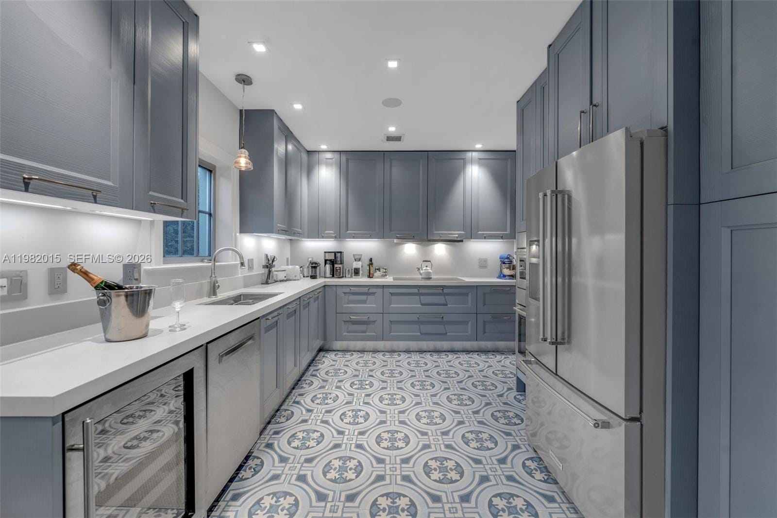 1729 Lenox Avenue — photo 12