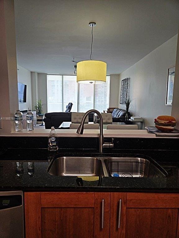 3340 NE 190th Street 606 — photo 9