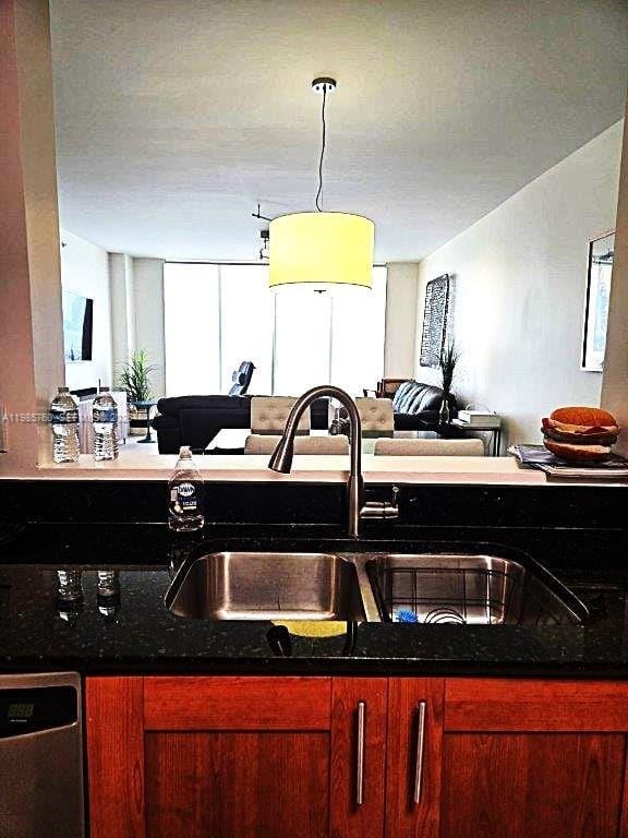 3340 NE 190th Street 606 — photo 10