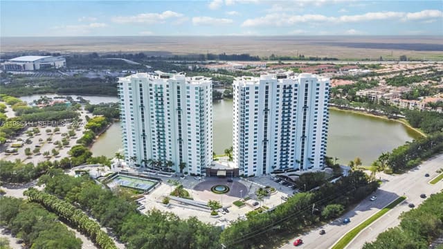 2641 N Flamingo Road 307N, Tao Sawgrass, Sunrise, FL