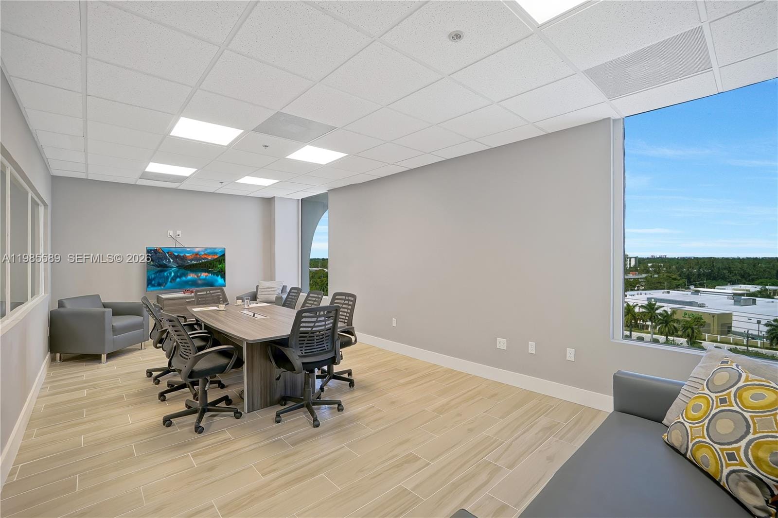 12550 Biscayne Boulevard 902, North Miami, FL 33181 photo 9