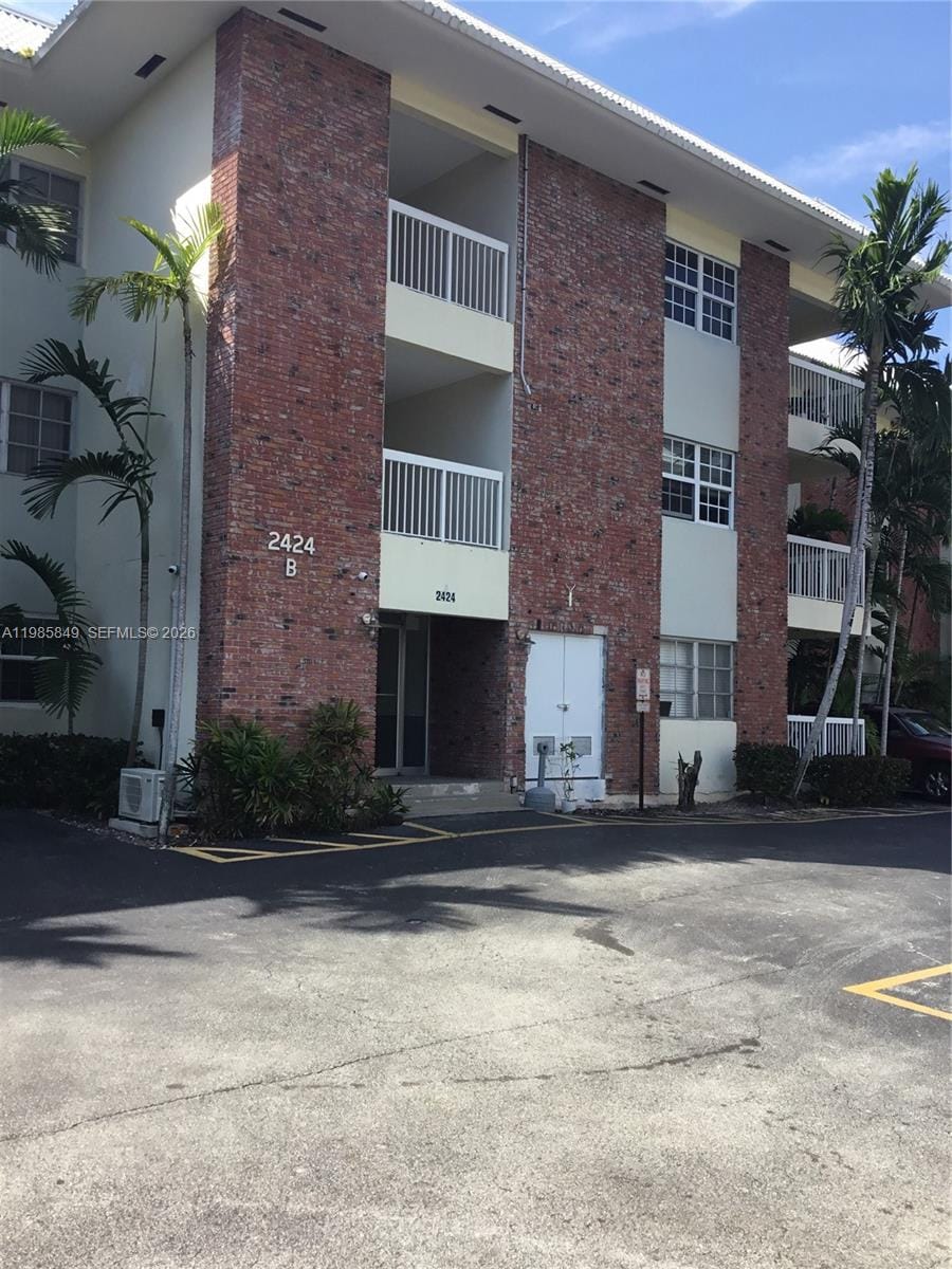 2424 SE 17th Causeway 111B, Fort Lauderdale, FL 33316 photo 3