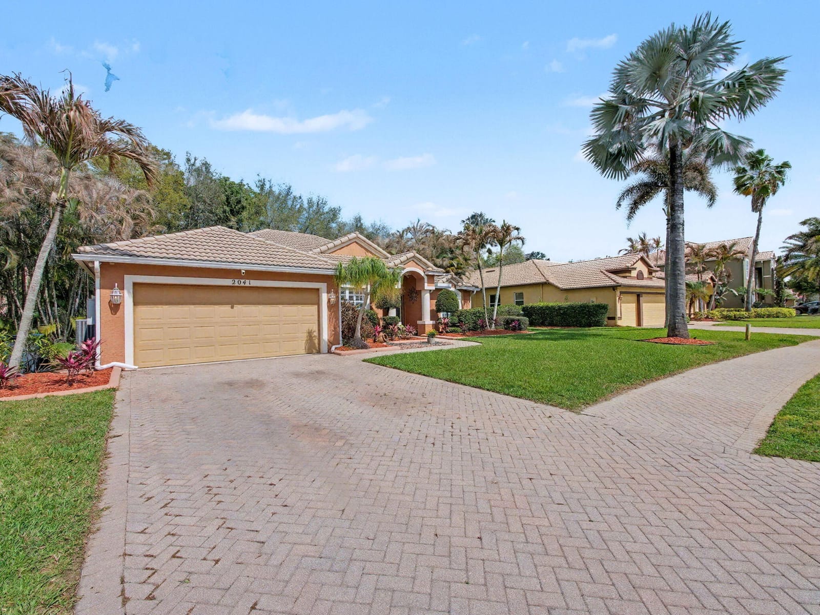 2041 SW Panther Trace — photo 2