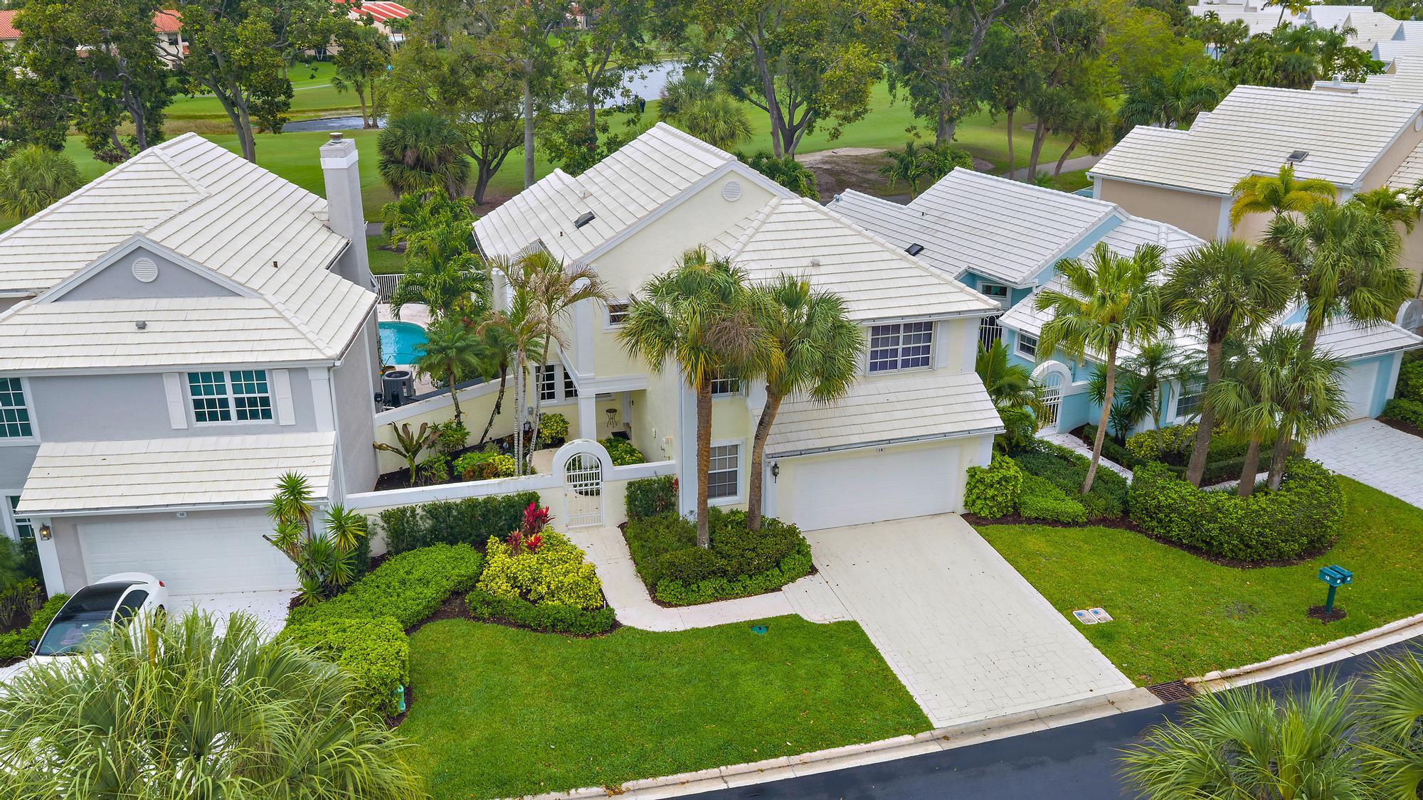 18 Windsor Lane, Palm Beach Gardens, FL 33418, Palm Beach Gardens