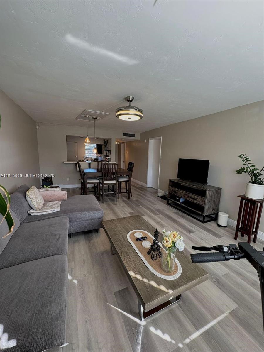 1530 NE 191st Street 241, Miami, FL 33179, Miami