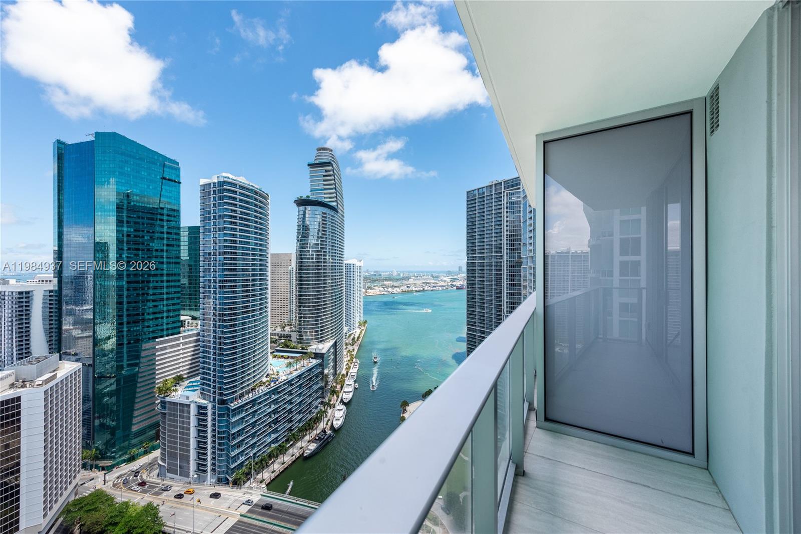 77 SE 5th Street 4004, Miami, FL 33131, Miami