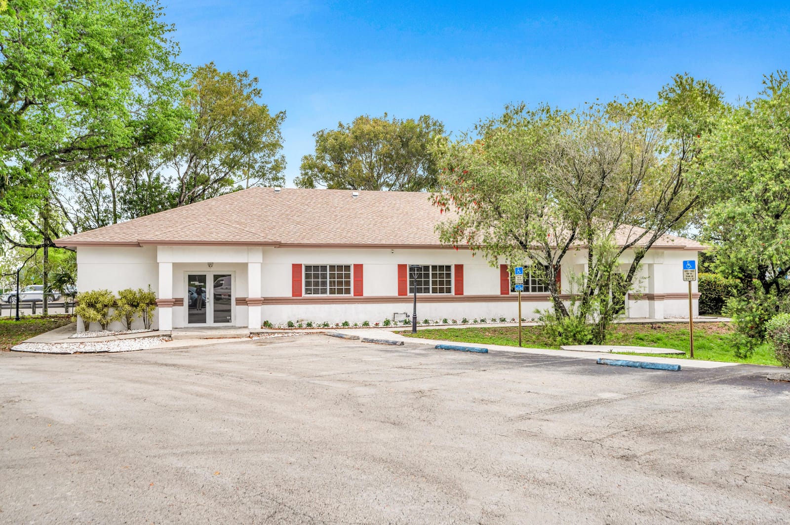 6090 Blvd Of Champions, North Lauderdale, FL