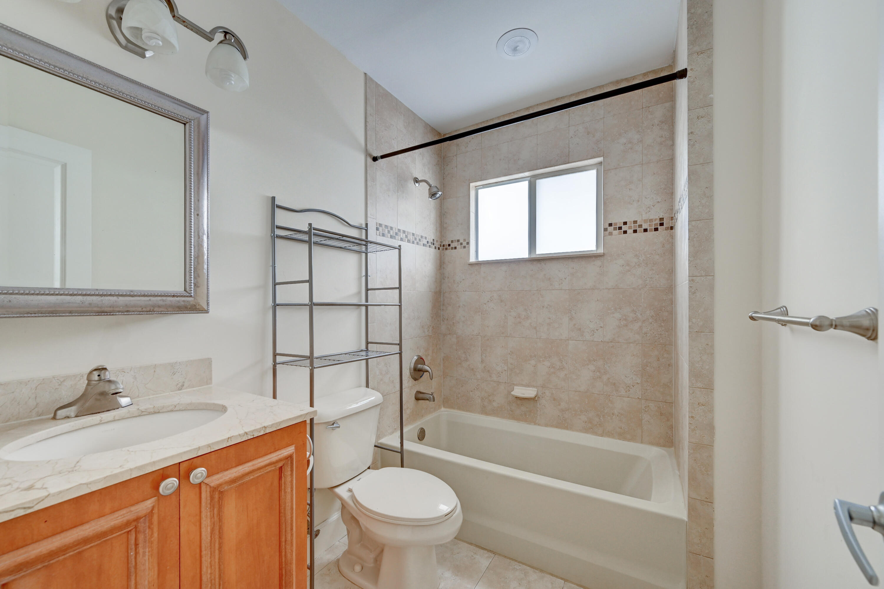 410 SW 15th Street 204, Pompano Beach, FL 33060, Pompano Beach