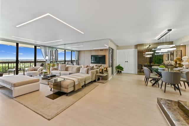 1900 Consulate Place 1205, West Palm Beach, FL 33401