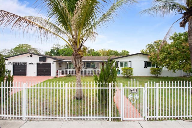 19251 SW 319th Street, Mowry Drive Estates, Homestead, FL