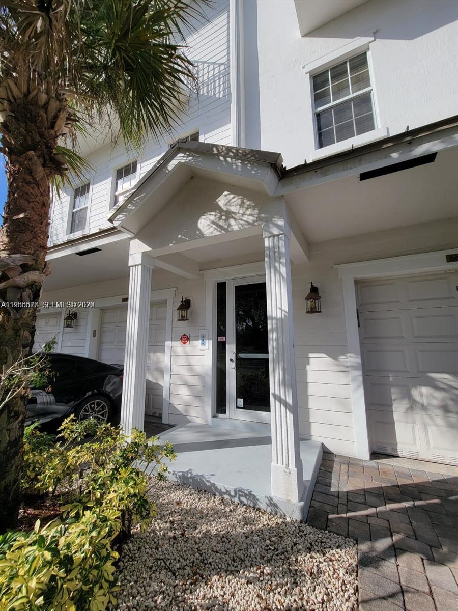 6841 N Lakeside Circle N 109-1 — photo 7