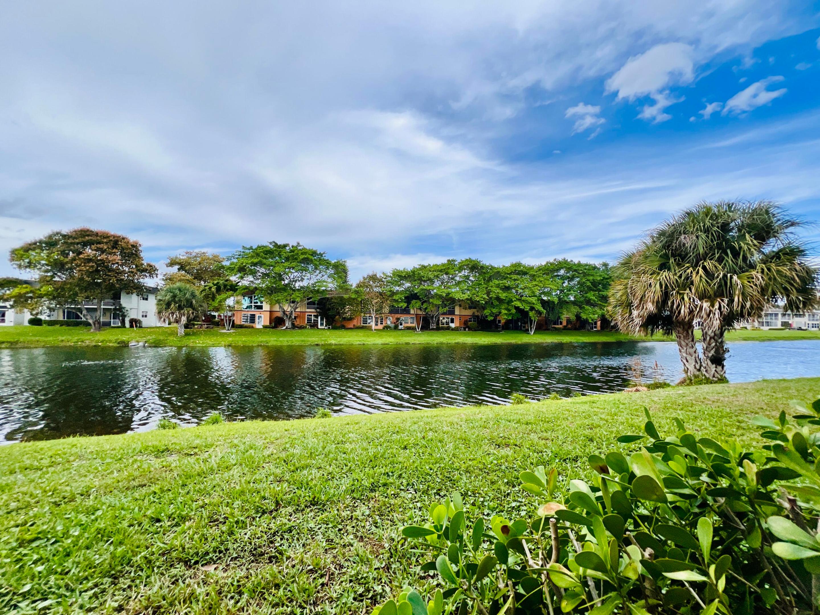 27 Sheffield B, West Palm Beach, FL 33417, West Palm Beach