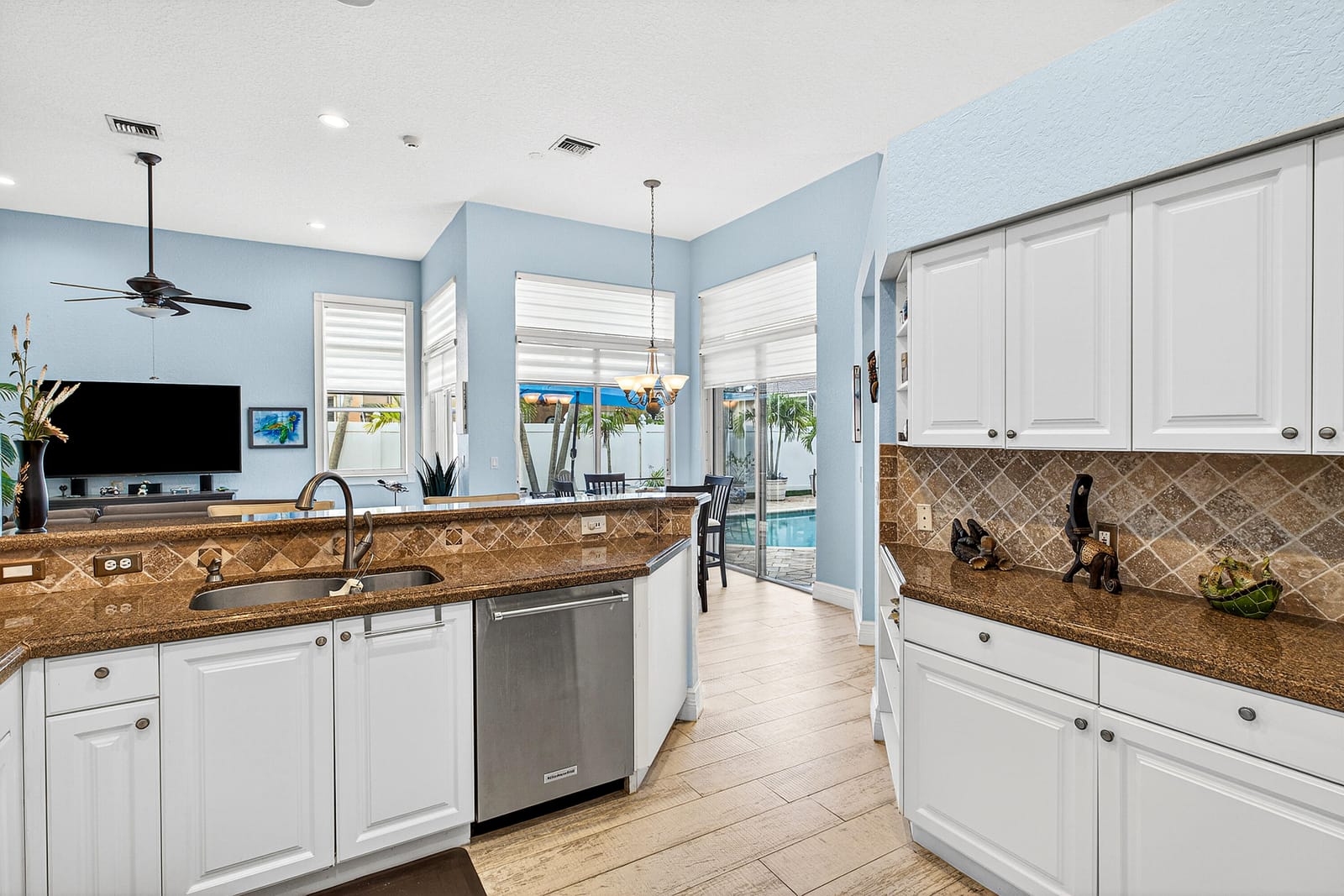 9696 Plumeria Way — photo 11