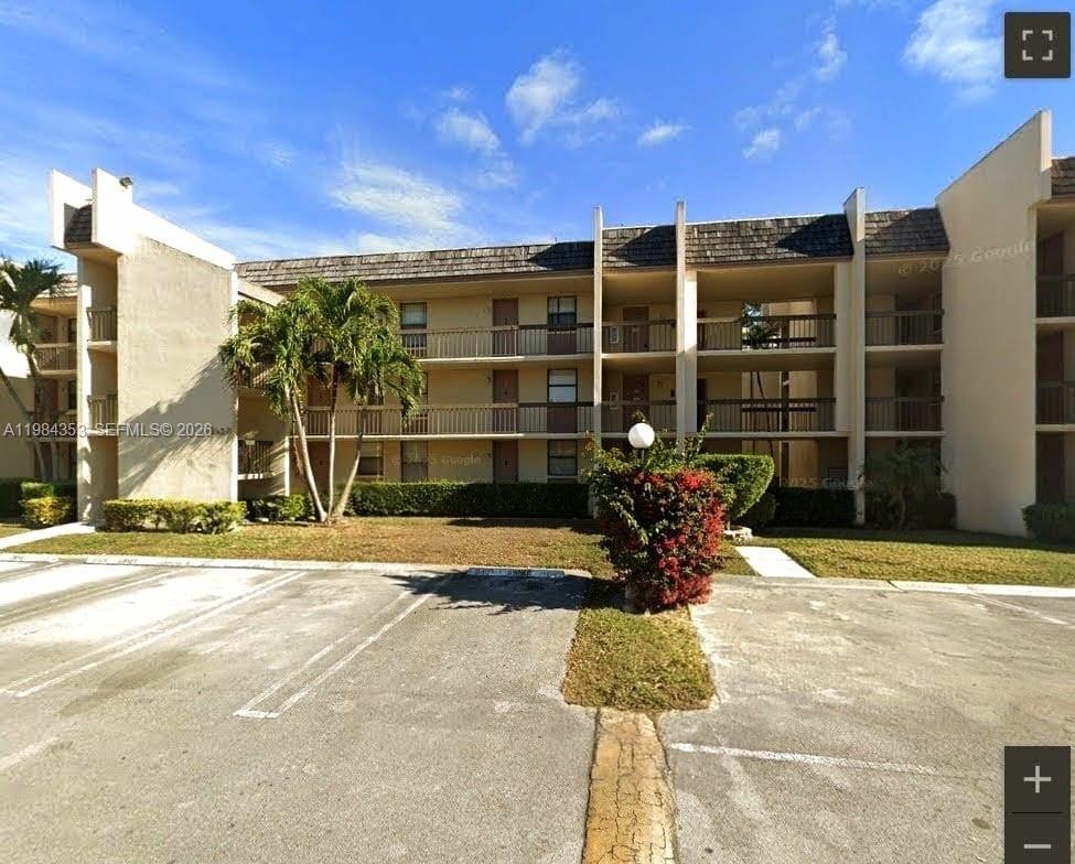 8429 Forest Hills Drive 305, Coral Springs, FL 33065, Coral Springs