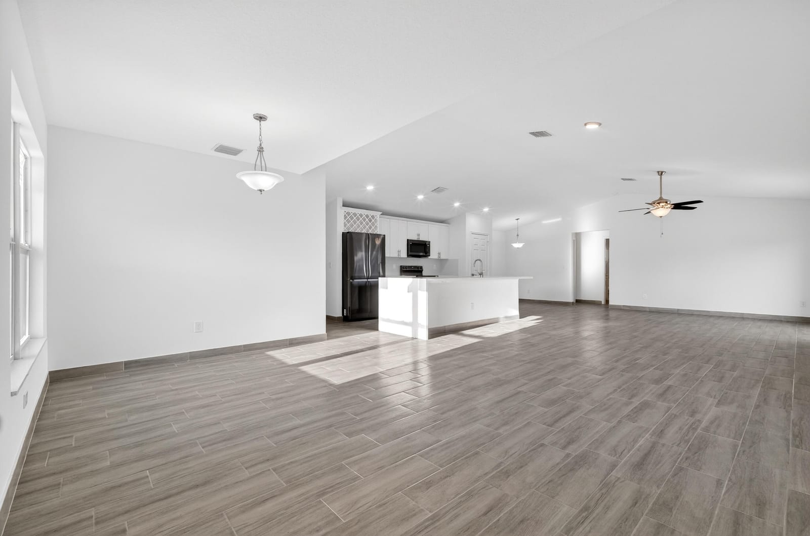 8316 103rd Avenue, Vero Beach, FL 32967 photo 3