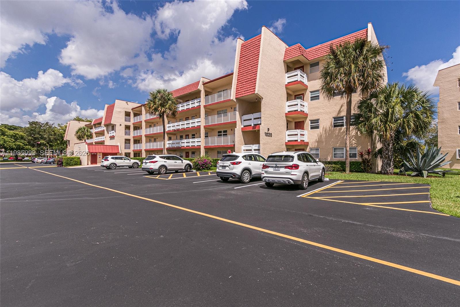 1020 Country Club Drive 305, Margate, FL 33063, Margate