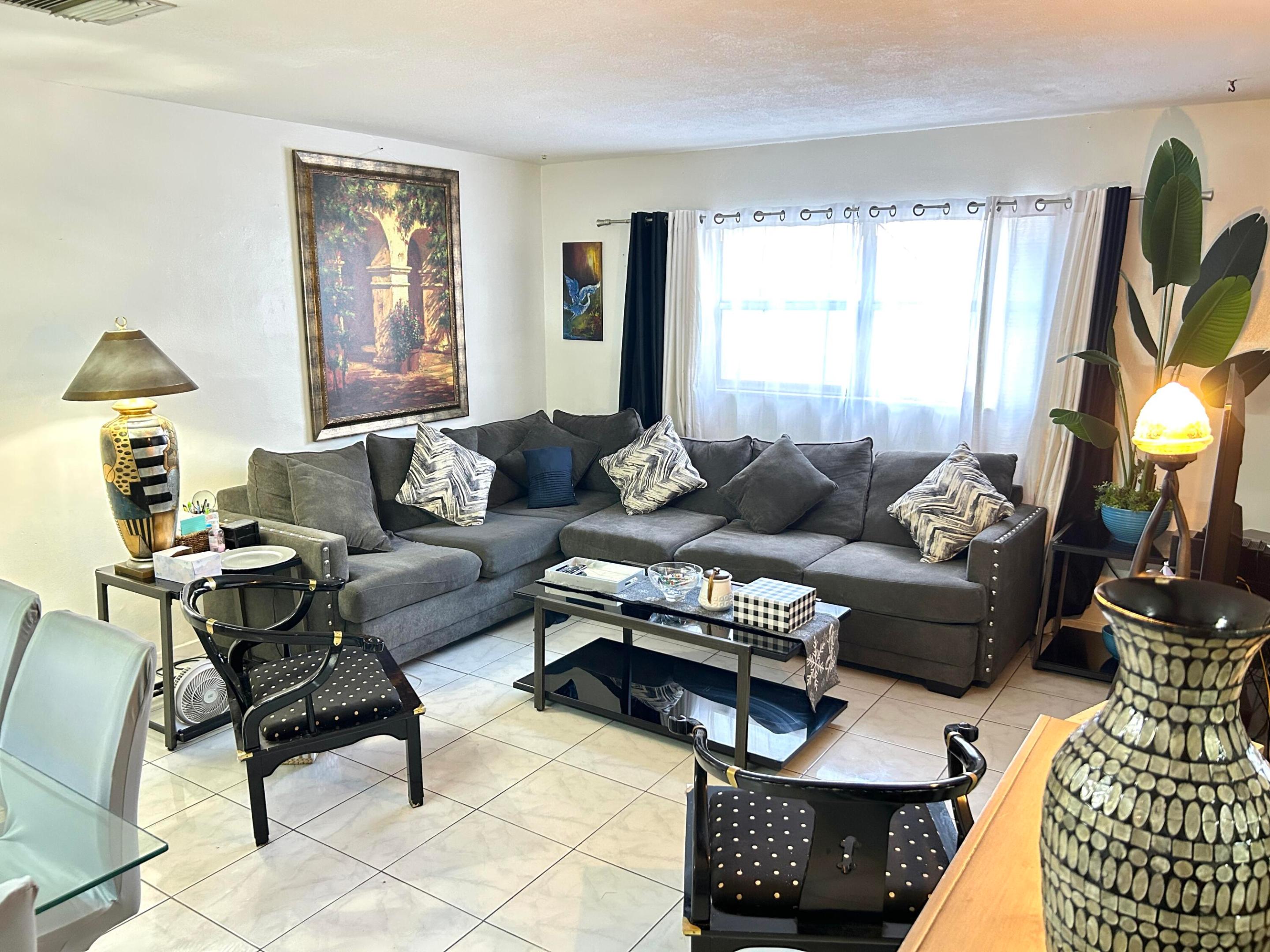 515 S Crescent Drive 107, Hollywood, FL 33021, Hollywood