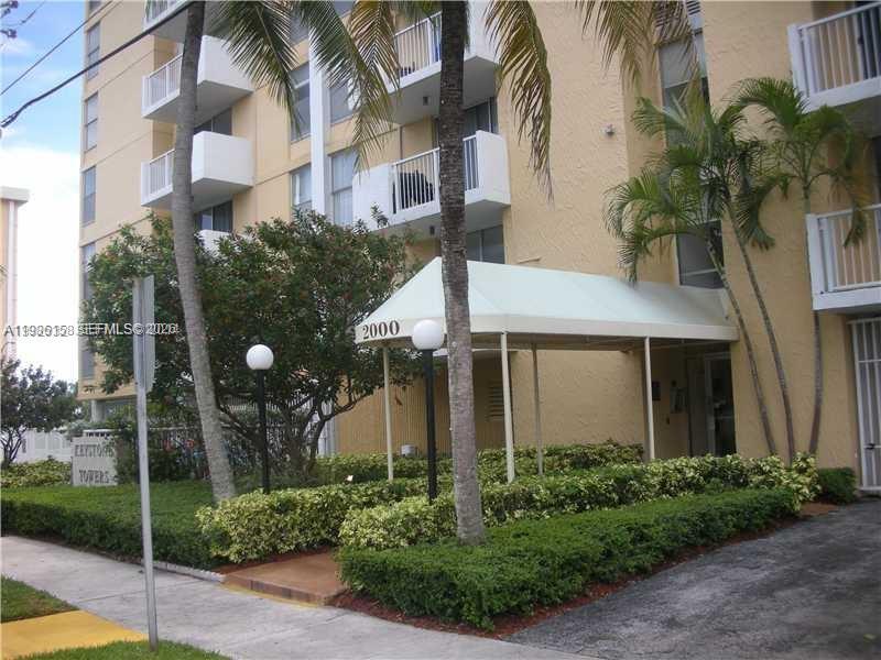 2000 NE 135th Street 1002, North Miami, FL 33181, North Miami