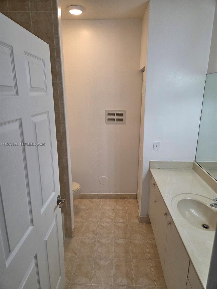 2630 NE 3rd Drive 101 — photo 4