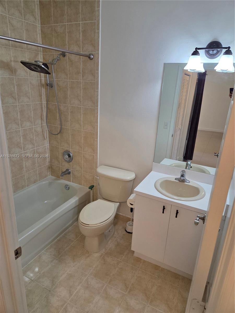 2630 NE 3rd Drive 101 — photo 8