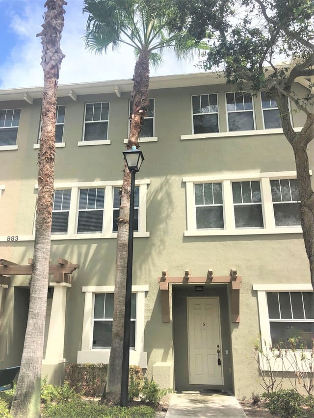 883 Millbrae Court 5, sold in Cityside Condo, West Palm Beach, FL