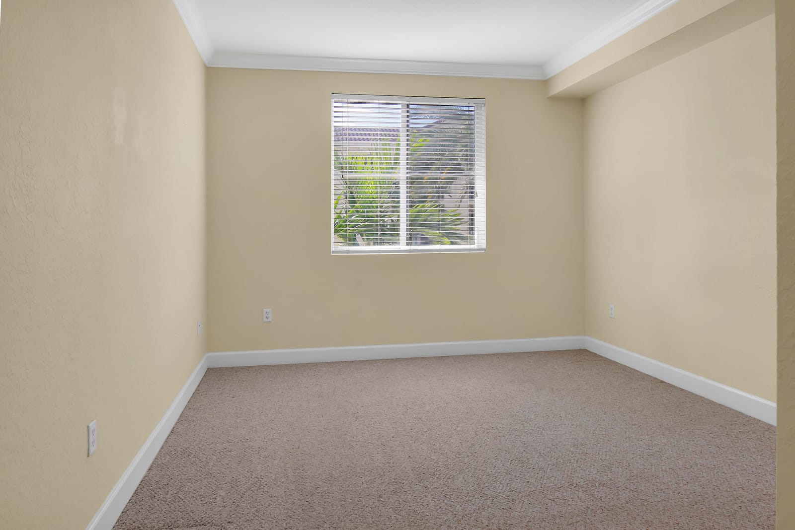 1690 Renaissance Commons Boulevard 1103 — photo 3