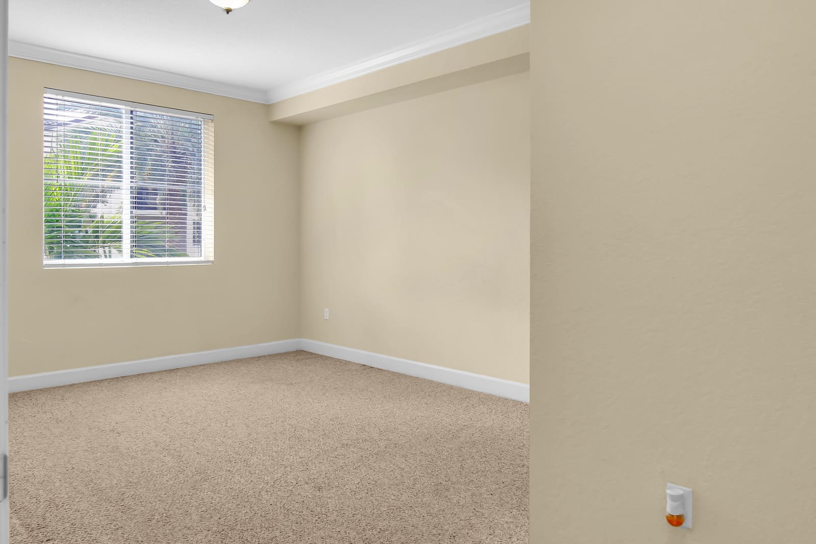 1690 Renaissance Commons Boulevard 1103 — photo 7