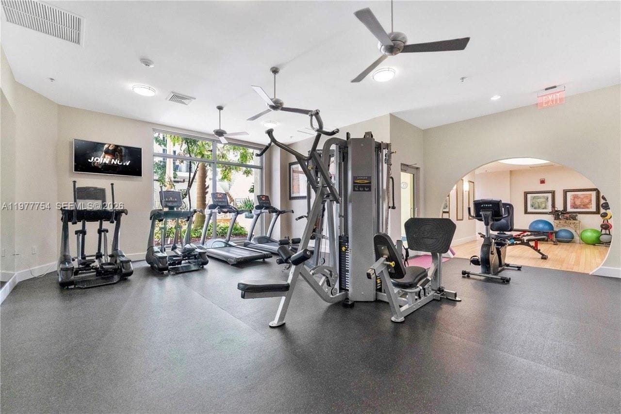 1830 Radius Drive 418, Hollywood, FL 33020 photo 16