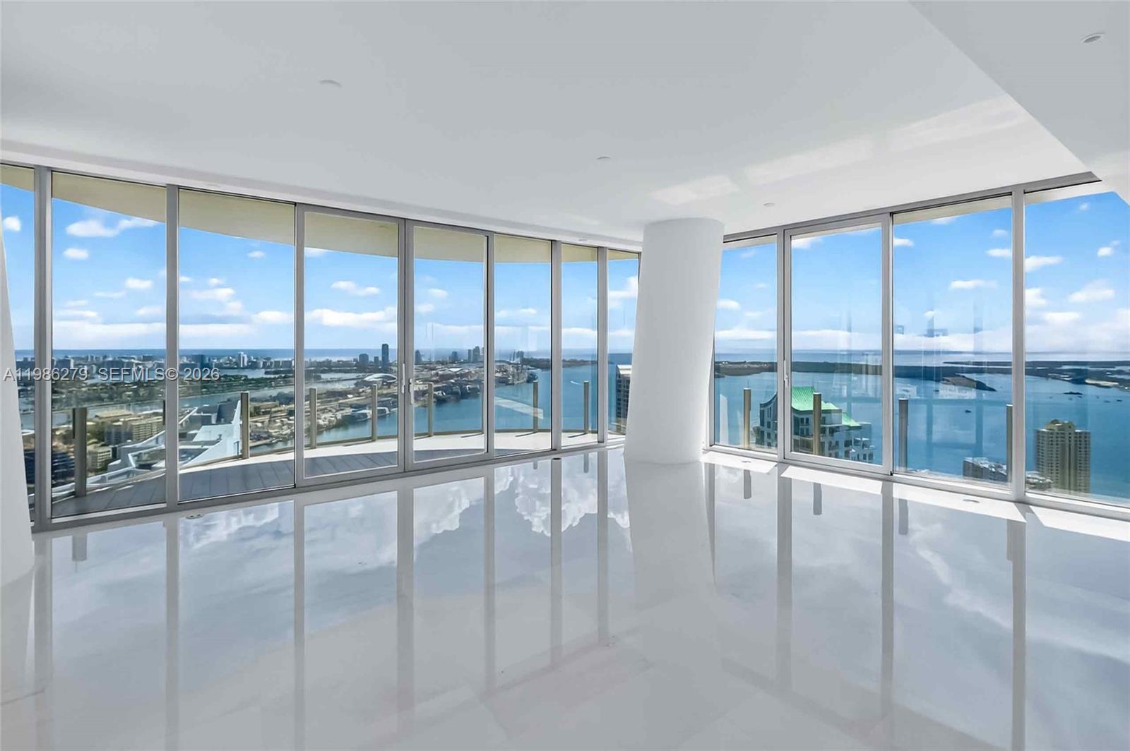 300 Biscayne Blvd Way 4901E, Miami, FL 33131, Miami