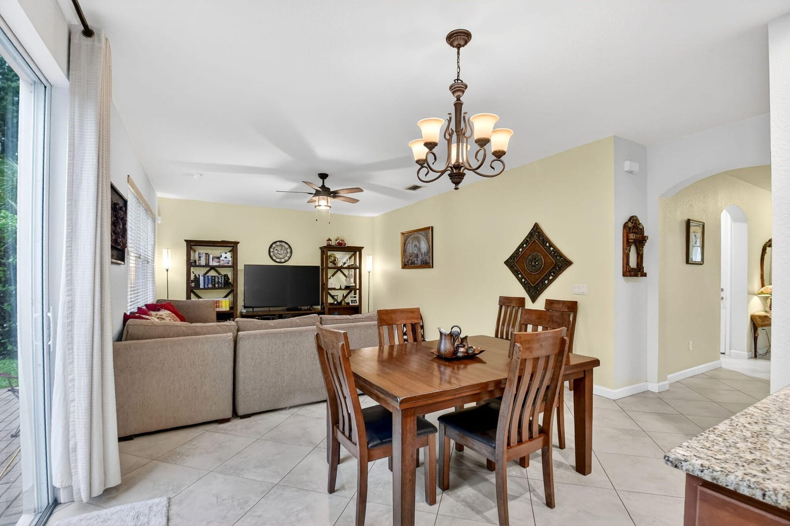 4652 Capital Drive, Lake Worth, FL 33463 photo 6