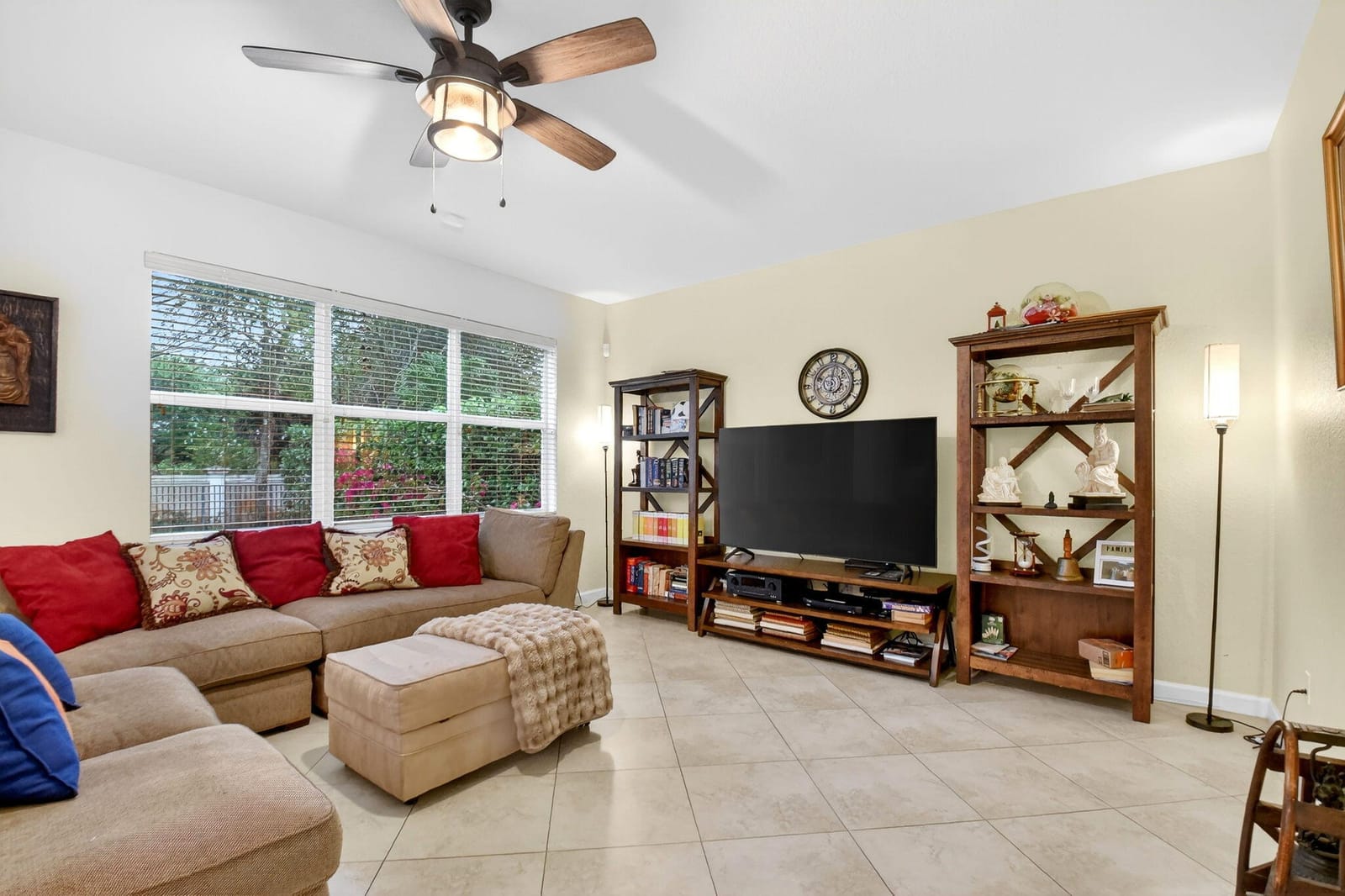 4652 Capital Drive, Lake Worth, FL 33463 photo 8