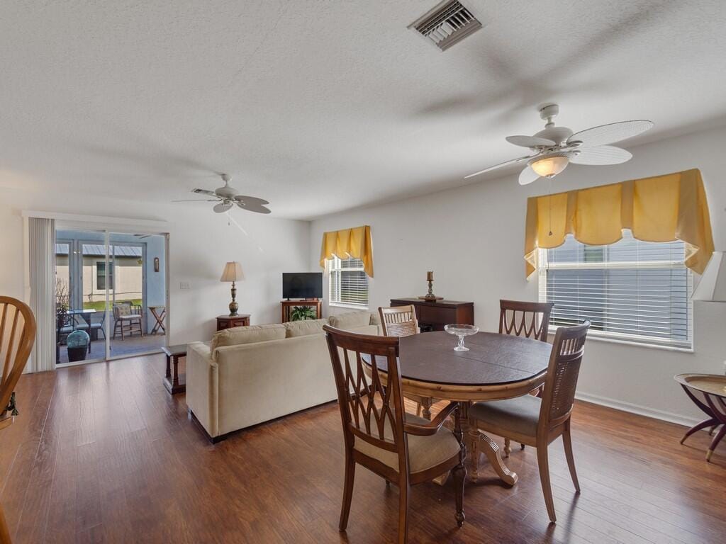 14464 Isla Flores Avenue — photo 9