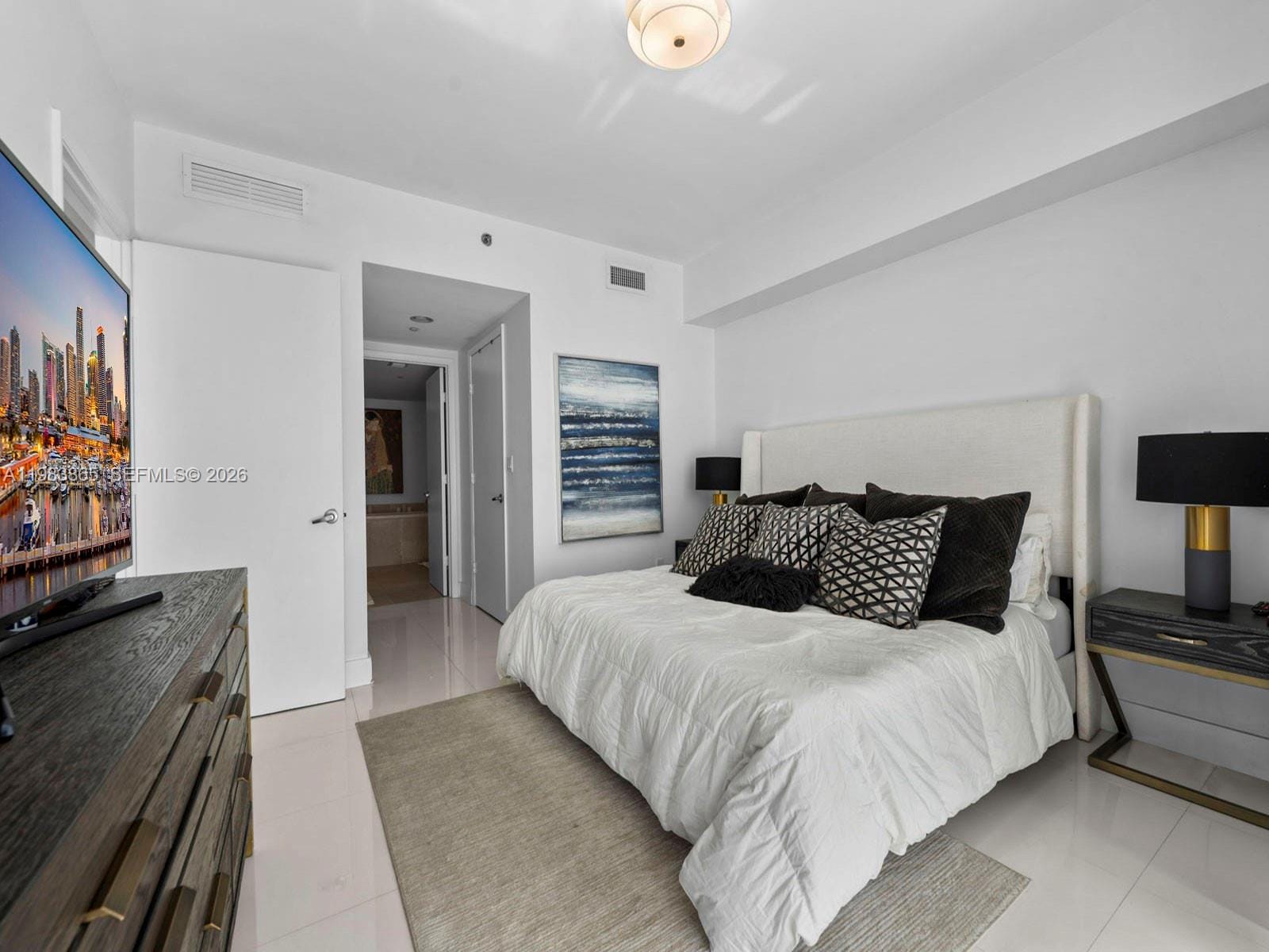 475 Brickell Avenue 2507, Miami, FL 33131 photo 12