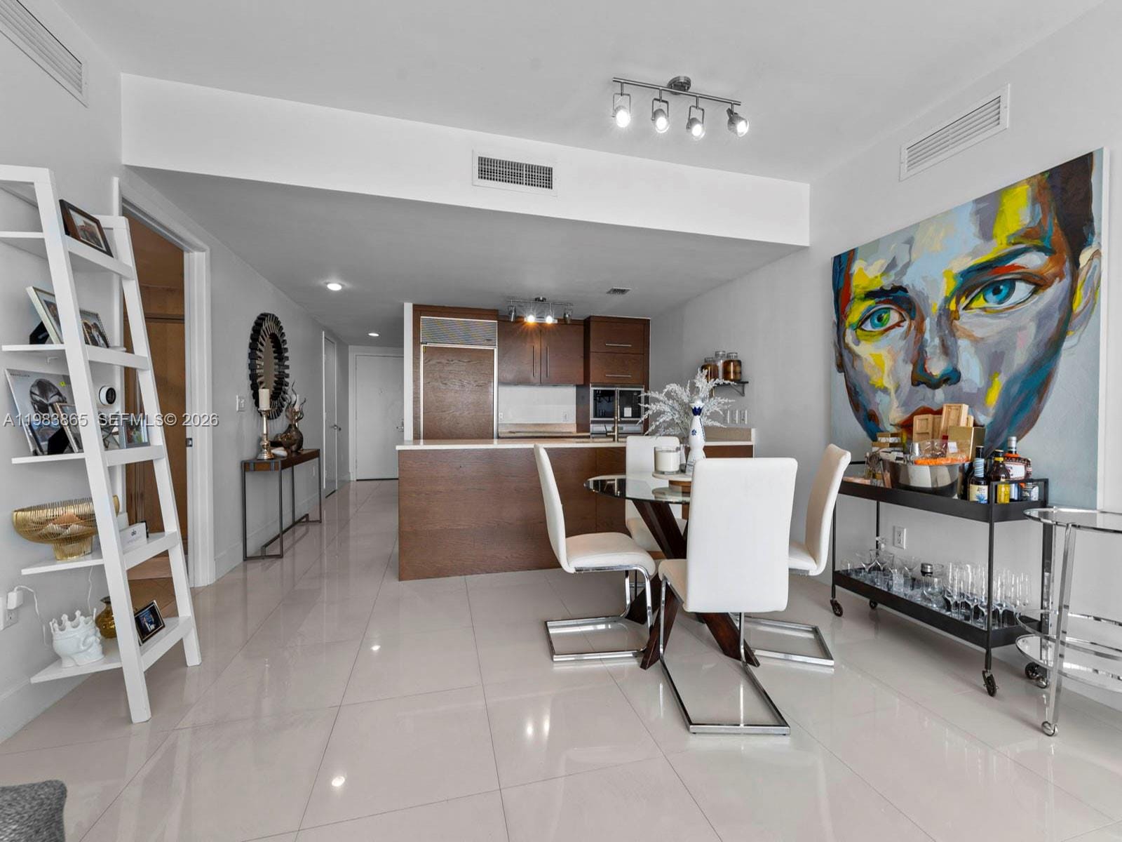 475 Brickell Avenue 2507, Miami, FL 33131 photo 7