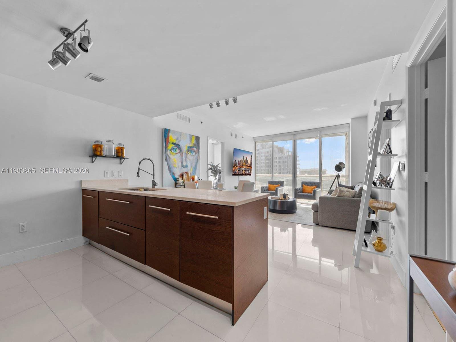 475 Brickell Avenue 2507, Miami, FL 33131 photo 8