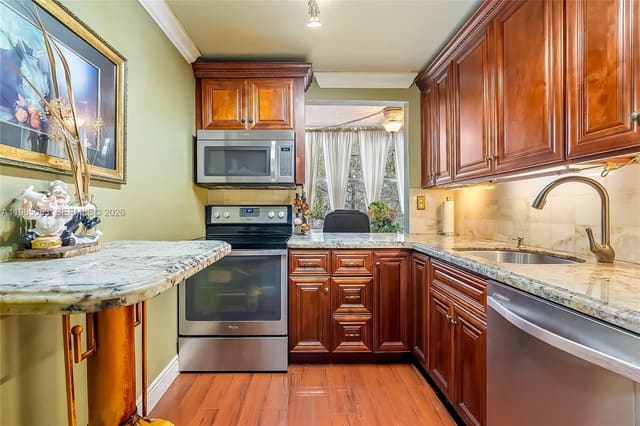 200 172nd Street 319, sold in Avila South Condo, Sunny Isles Beach, FL