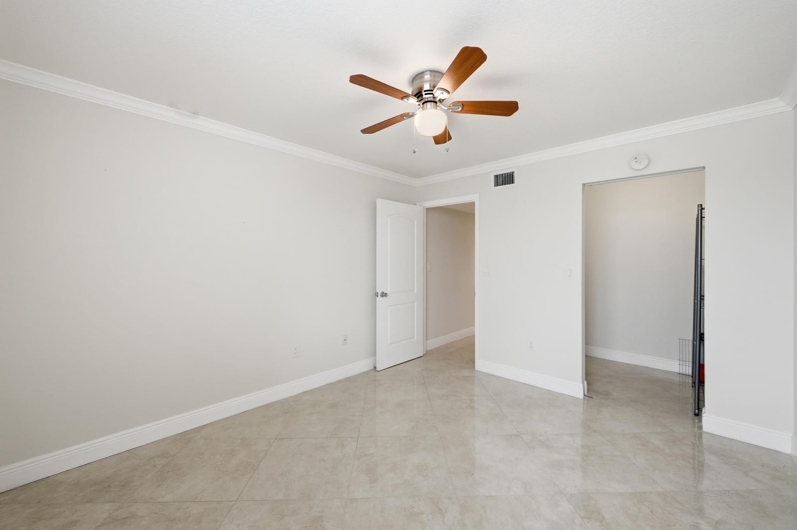108 Half Moon Circle F2, Hypoluxo, FL 33462 photo 15