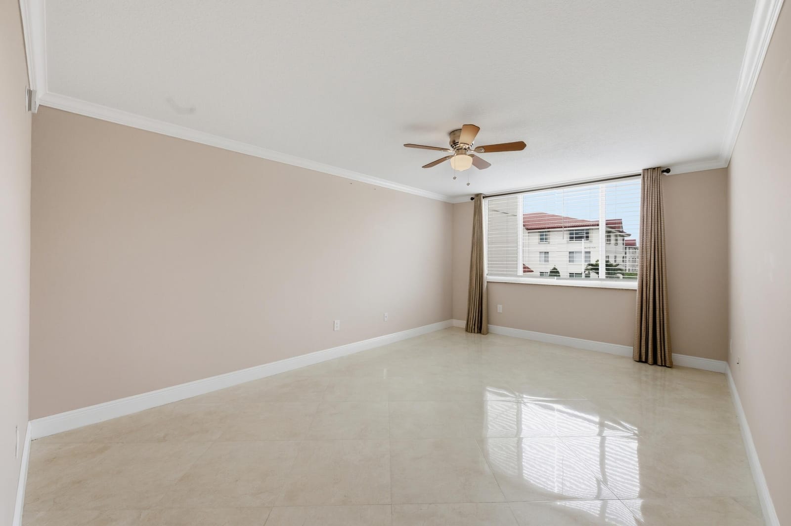 108 Half Moon Circle F2, Hypoluxo, FL 33462 photo 19