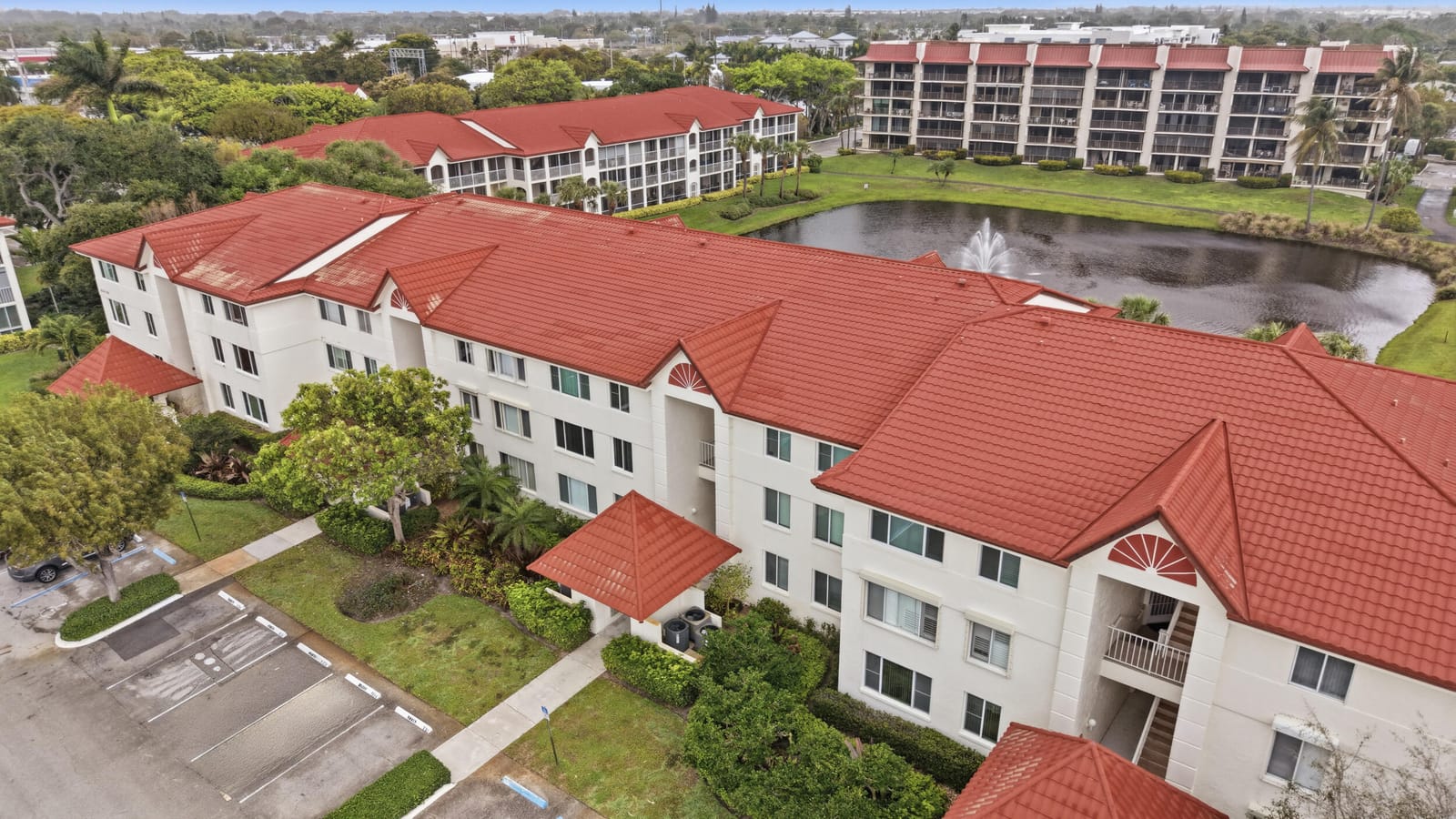 108 Half Moon Circle F2, Hypoluxo, FL 33462 photo 28