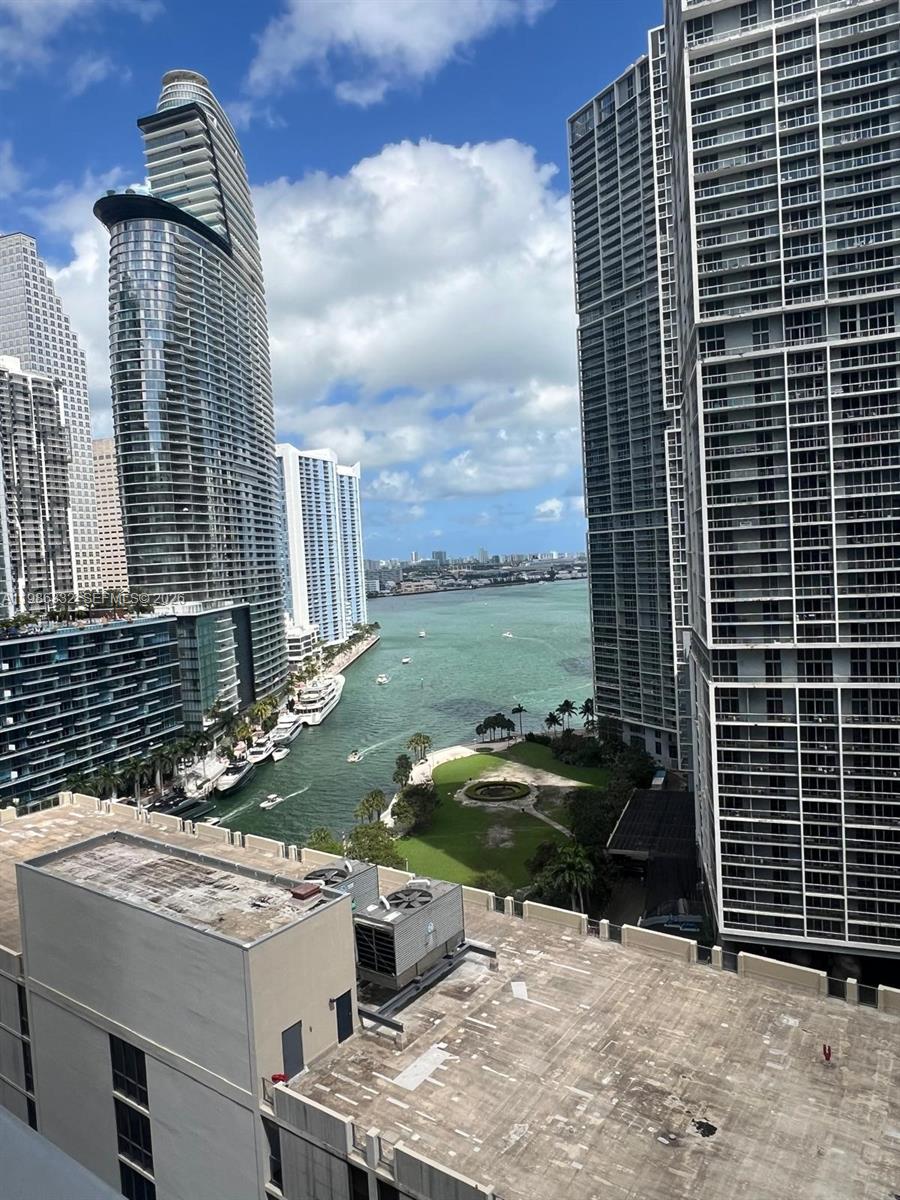 77 SE 5 Street 2015, Miami, FL 33131, Miami