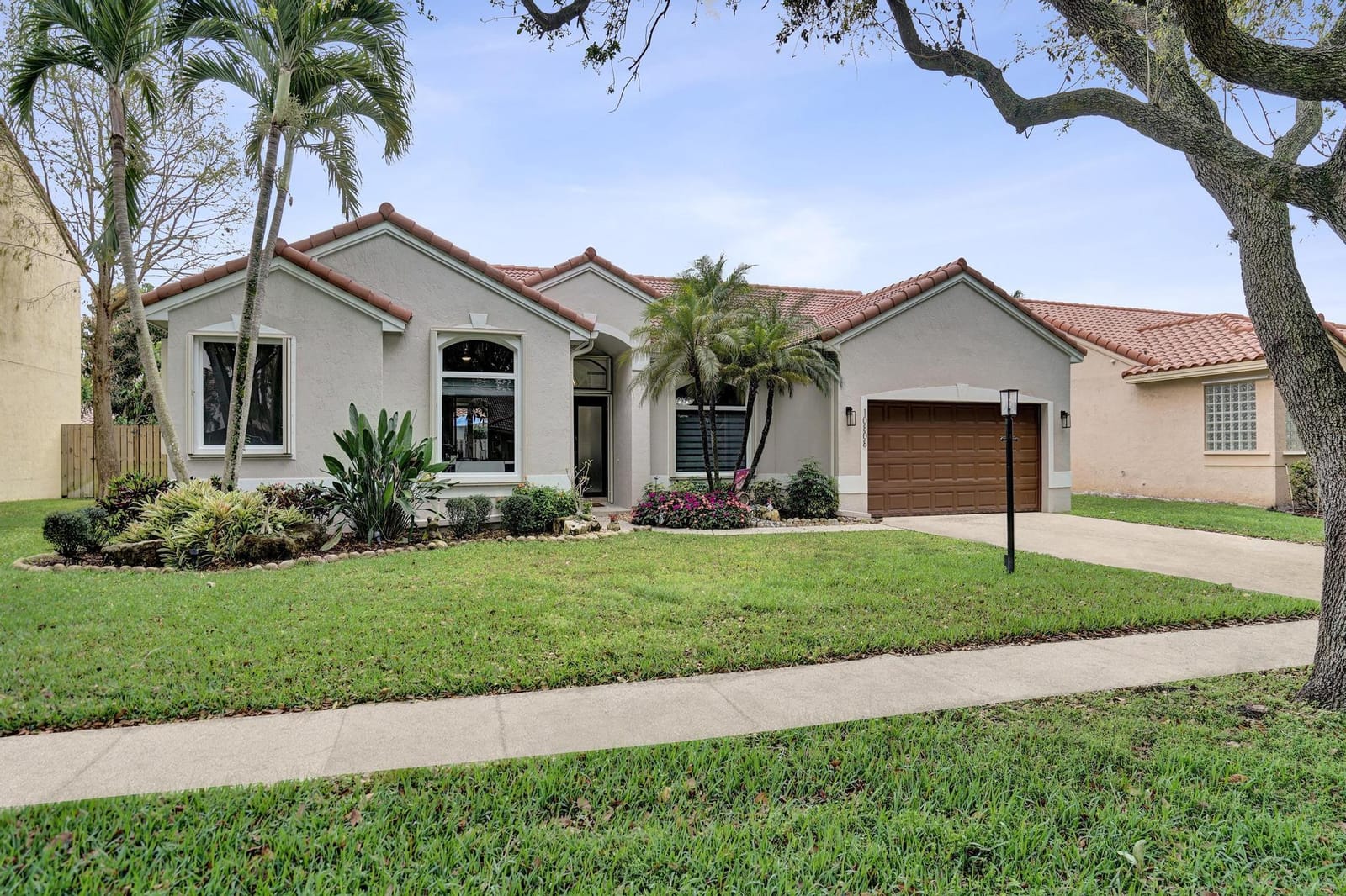10808 Nashville Drive, Cooper City, FL 33026 photo 2